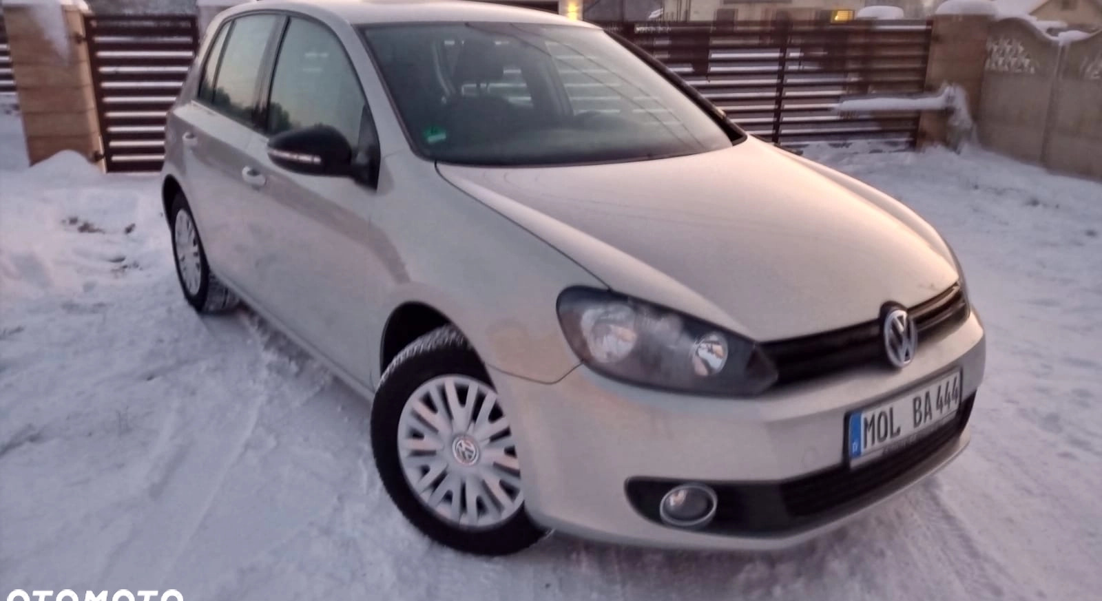 Volkswagen Golf cena 25300 przebieg: 196000, rok produkcji 2010 z Kielce małe 172